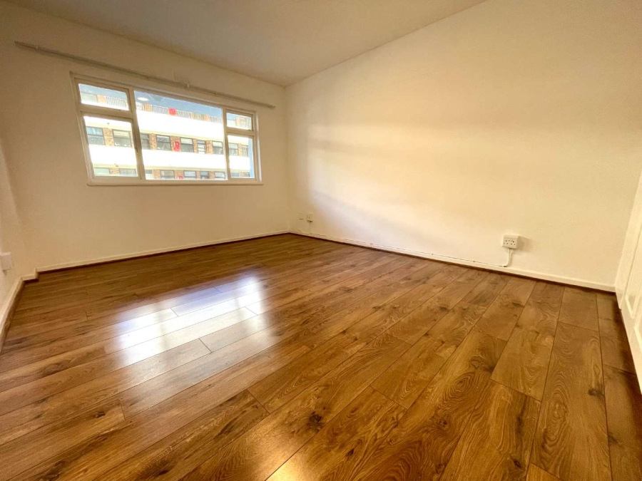 To Let 2 Bedroom Property for Rent in Sea Point Western Cape